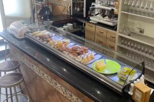 Caf&eacute; bar Donal