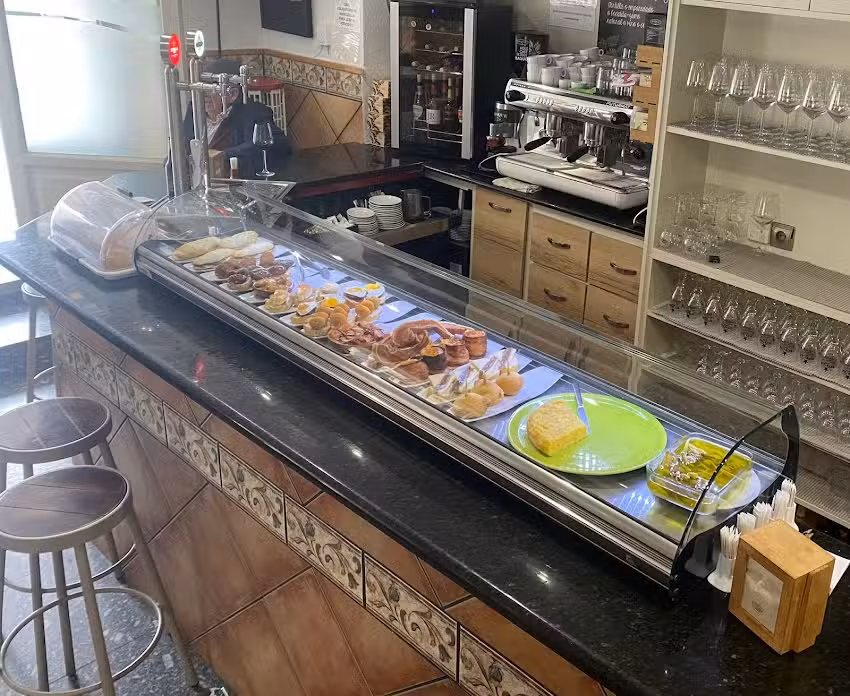 Caf&eacute; bar Donal