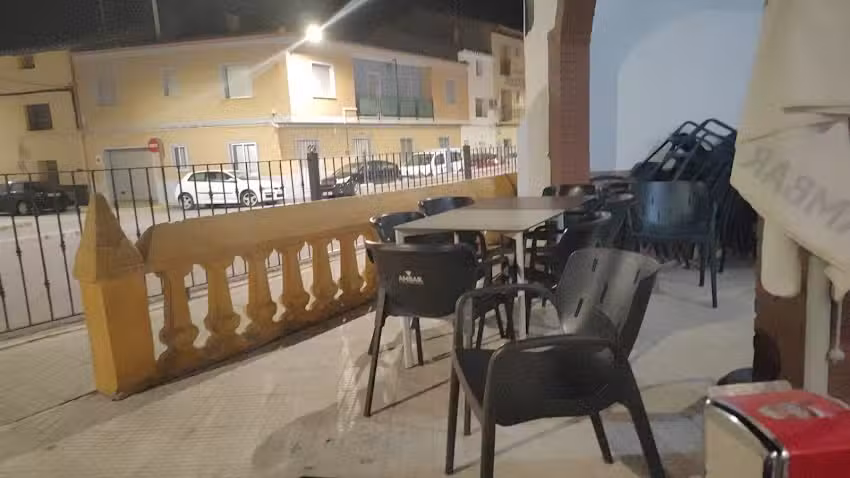 Caf&eacute; Bar Dorado