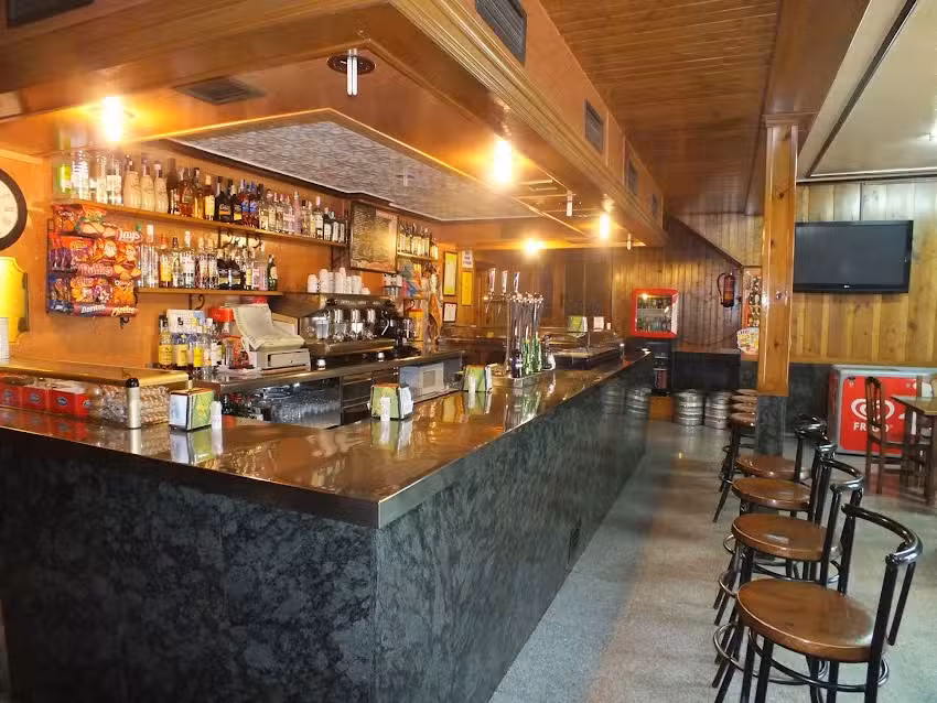 Caf&eacute; Bar Dos de Mayo