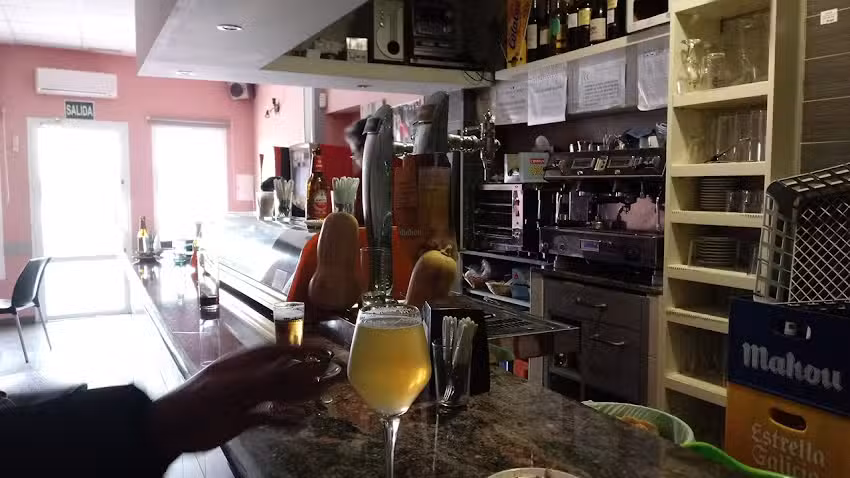 CAF&Eacute;-BAR EJIDO