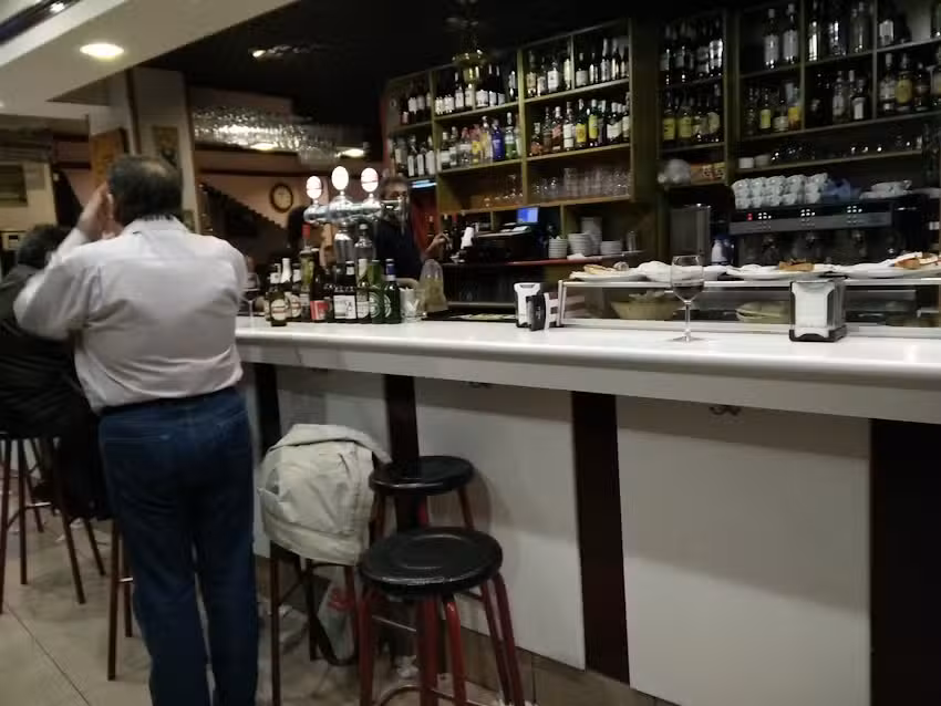 Caf&eacute; Bar El Emir