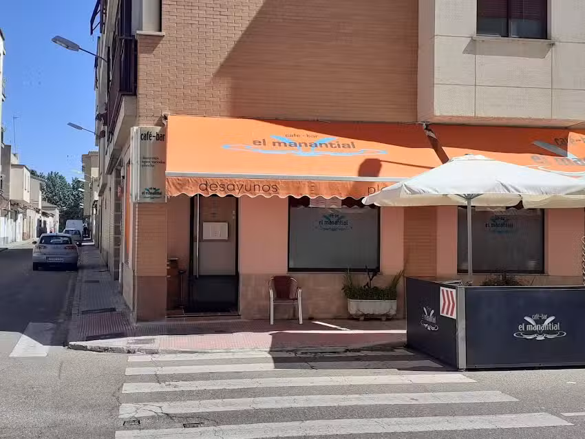 Caf&eacute;-Bar El Manantial