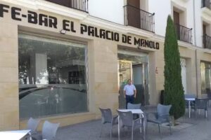 Caf&eacute;-Bar El Palacio de Manolo