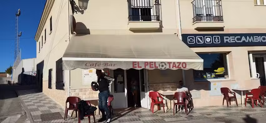 Caf&eacute;-Bar El Pelotazo.