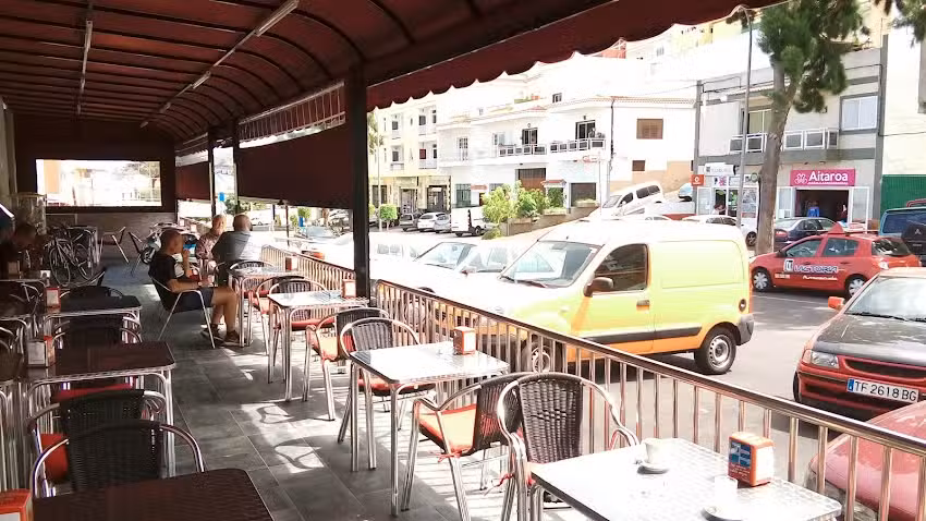 Caf&eacute; Bar El Pino