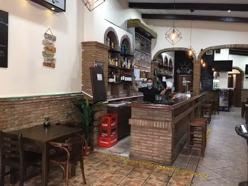 Caf&eacute; &ndash; Bar El Tabl&oacute;n
