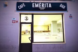 Caf&eacute; Bar Em&eacute;rita