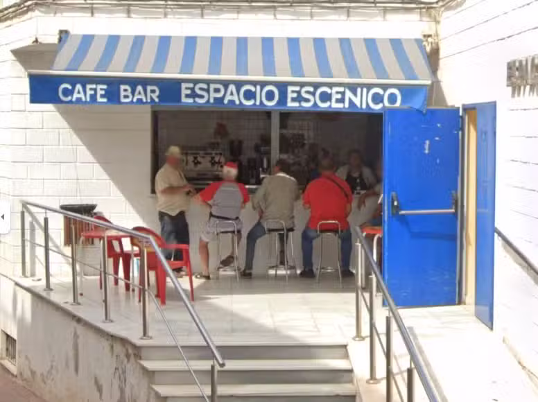 Caf&eacute; Bar Espacio Esc&eacute;nico