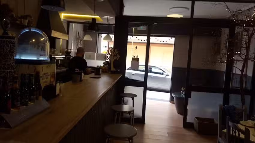 CAF&Eacute; BAR GAIA