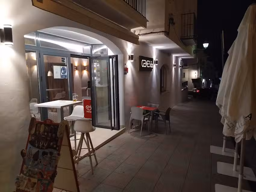 CAFE-BAR GENESIS