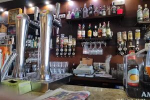 Caf&eacute;- Bar Gir&oacute;n
