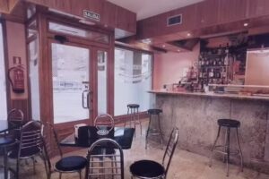 Caf&eacute;-Bar Glamour