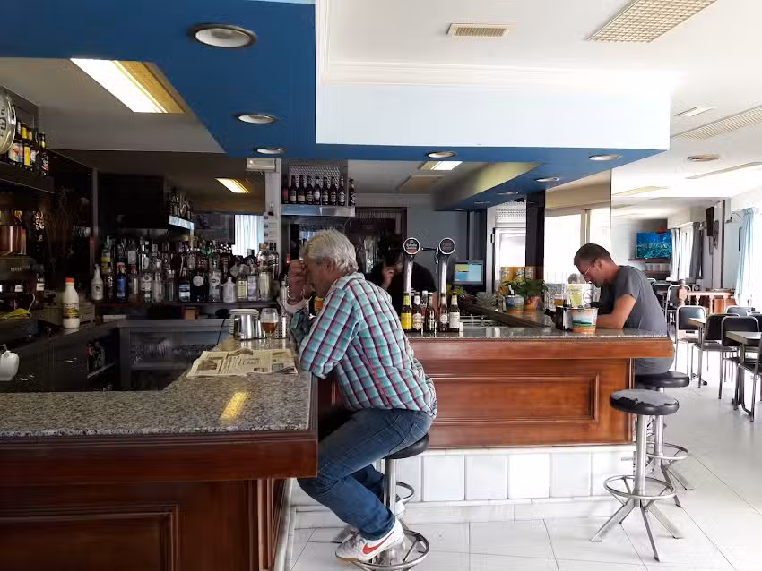 Cafe Bar Hamburgueser&iacute;a DA-CA