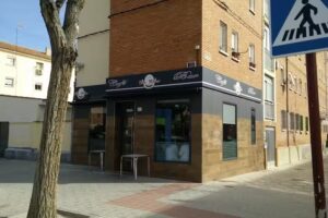 Caf&eacute; Bar Hnos. Moreno.