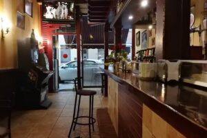 Caf&eacute; bar Igu&ntilde;a