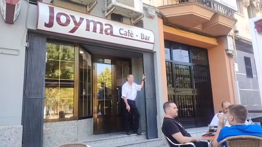 Cafe &ndash; Bar Joyma