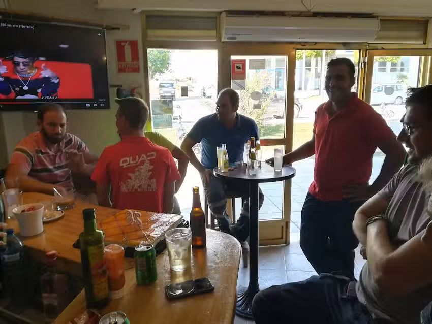 Caf&eacute; Bar Kat