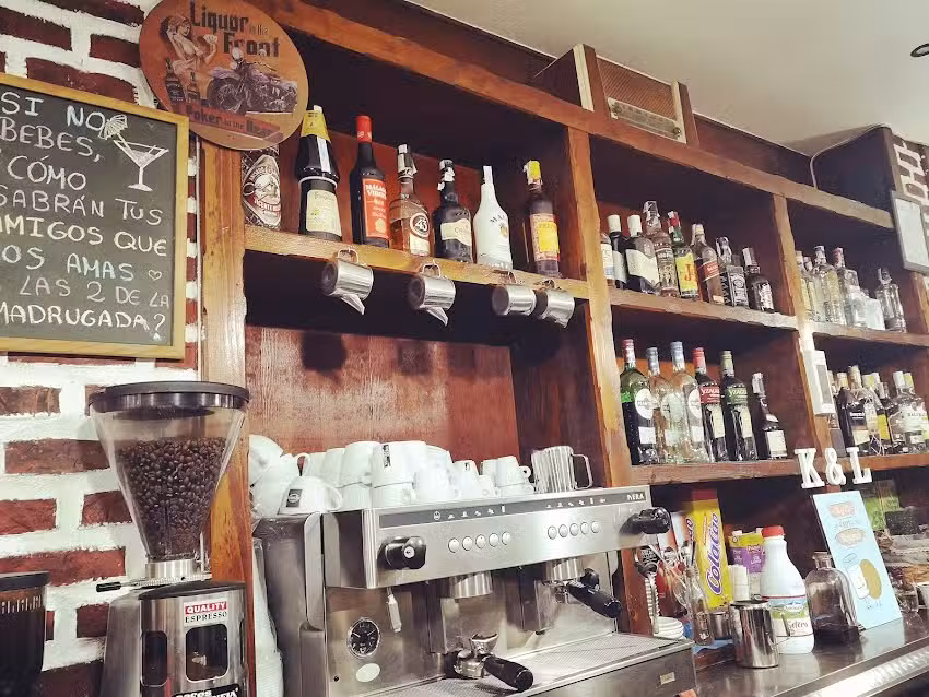 Caf&eacute; Bar Kevin