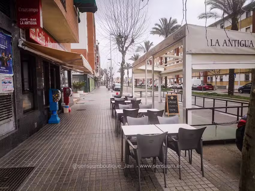 Caf&eacute; Bar La Antigua