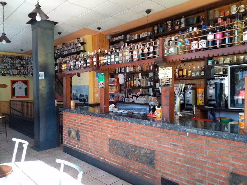 Caf&eacute; Bar La Dama