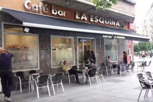 Caf&eacute; Bar La Esquina