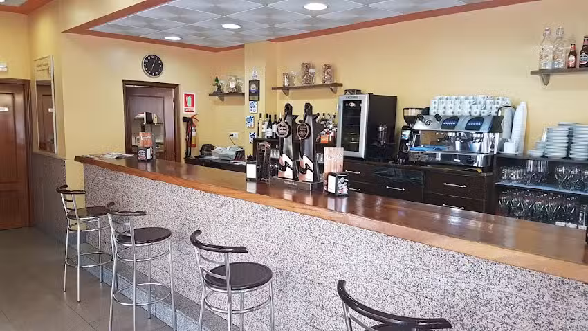 Caf&eacute; &ndash; Bar La Esquinita