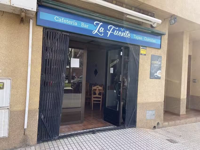 CAF&Eacute; BAR LA FUENTE