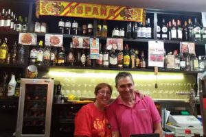 Caf&eacute; Bar La Oficina J&Puy