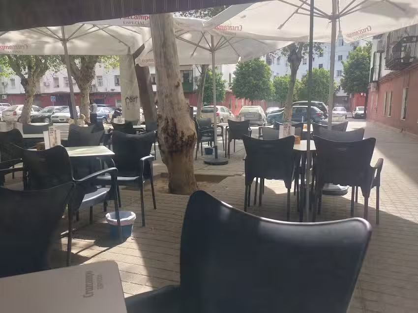 Caf&eacute; Bar la Placita