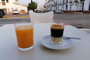 Caf&eacute;-bar la plazuela.