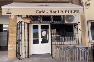 CAF&Eacute;-BAR LA PULPE