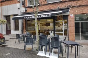Cafe Bar La Vi&ntilde;a