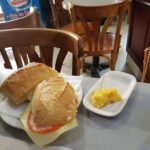 Caf&eacute; Bar Le&oacute;n