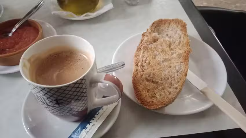 Caf&eacute;-Bar Liebre