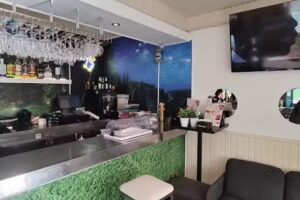 Caf&eacute; &ndash; Bar Linda