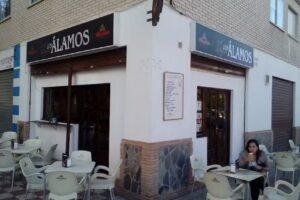 Caf&eacute; Bar Los &Aacute;lamos