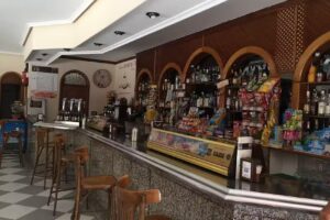 Caf&eacute; Bar Los Arcos
