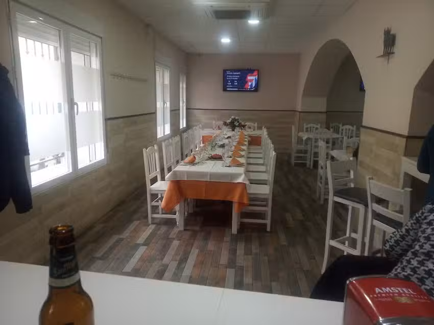 Caf&eacute;-Bar Los Arcos