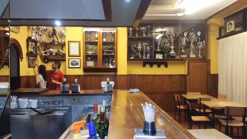 Caf&eacute; Bar Los Charritos