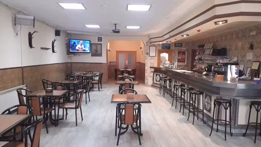 Caf&eacute;-Bar Los Pirris