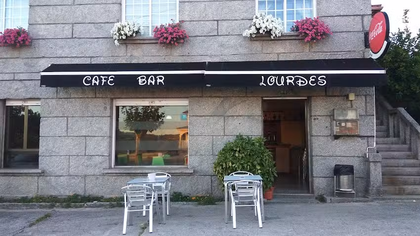 CAFE BAR LOURDES