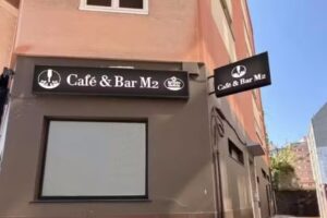 Caf&eacute; Bar M2