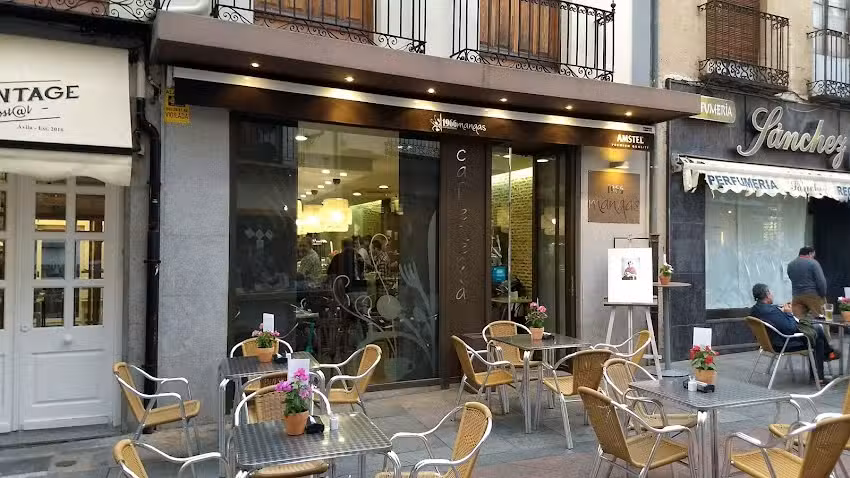 Caf&eacute; &ndash; Bar Mangas