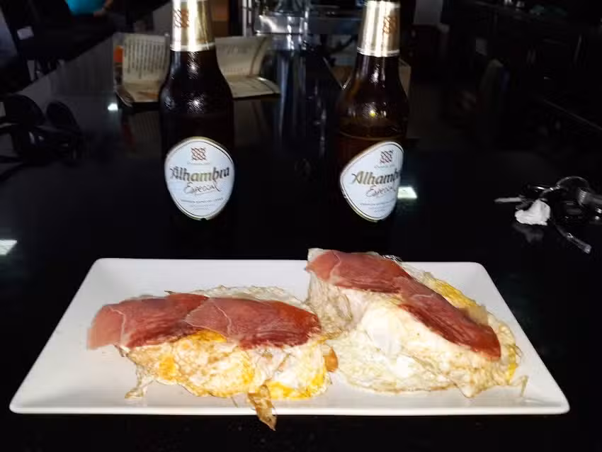 Cafe-Bar &laquo;Mendoza 66&raquo;