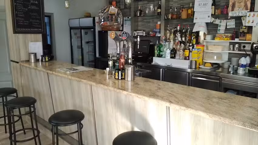 Caf&eacute; Bar Mes&iacute;a