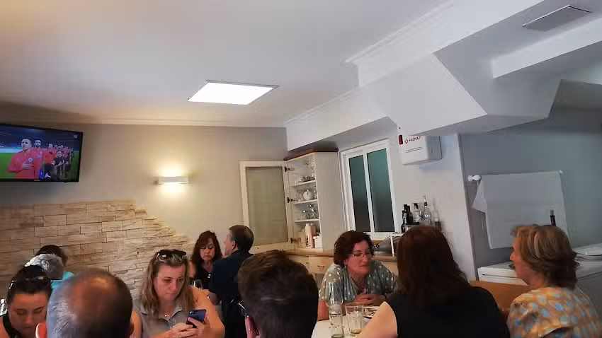 Caf&eacute; bar Mes&iacute;a