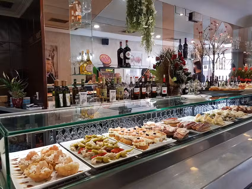Caf&eacute; Bar Mil&aacute;n