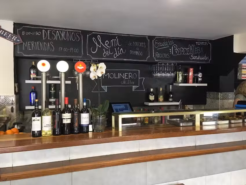 Caf&eacute; Bar Molinero