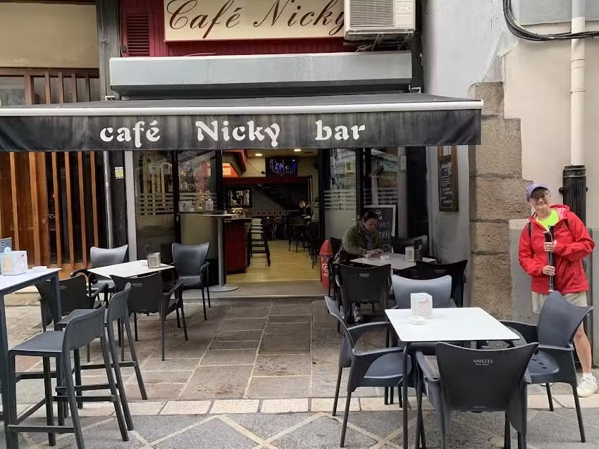 Cafe bar Nicky